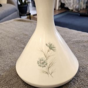 1960 Taylor Smith & Taylor Boutonnieve Vase